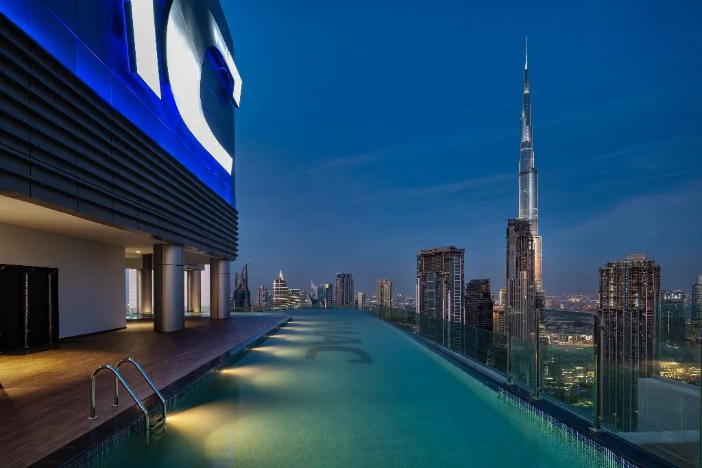 Pool, Staycae Paramount Sheikh Zayed, Dubai