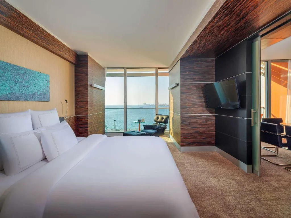 SUITE EXECUTIVE Room, Swissotel Buyuk Efes Izmir, Izmir