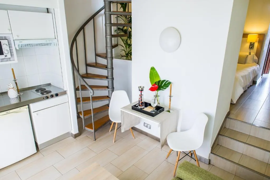STUDIO WITH BALCONY Room, Udalla Park, Tenerife