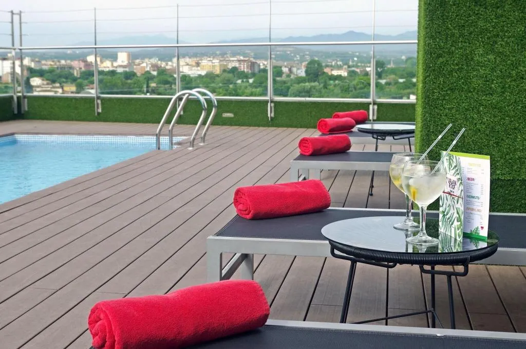 Pool, Double Tree by Hilton Girona, Costa Brava