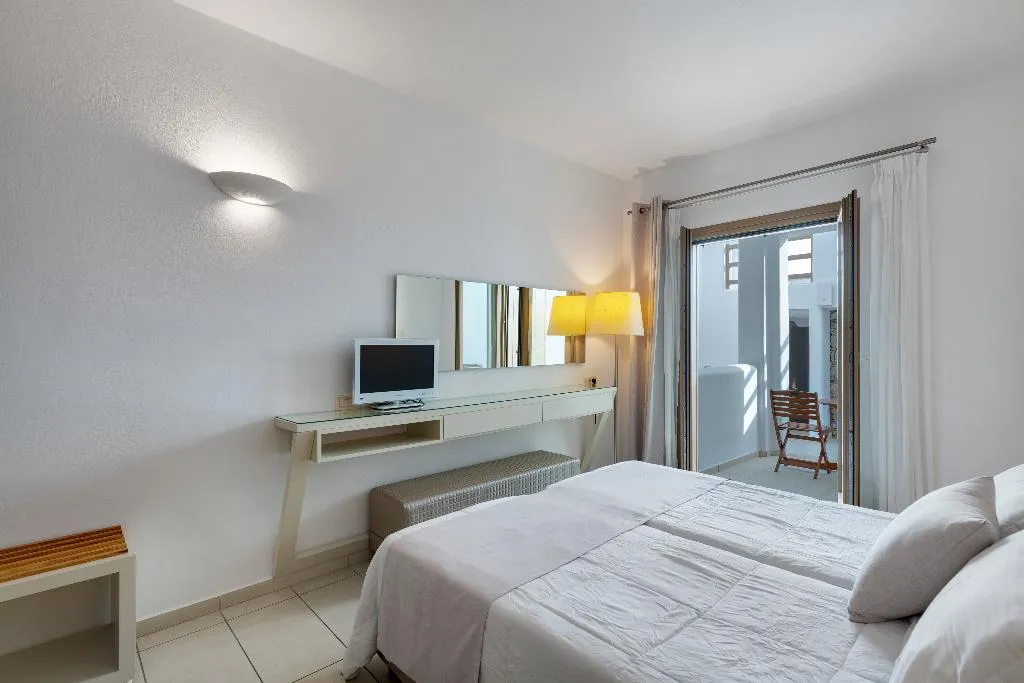 JUNIOR SUITE STANDARD Room, Lithos by Spyros & Flora, Mykonos