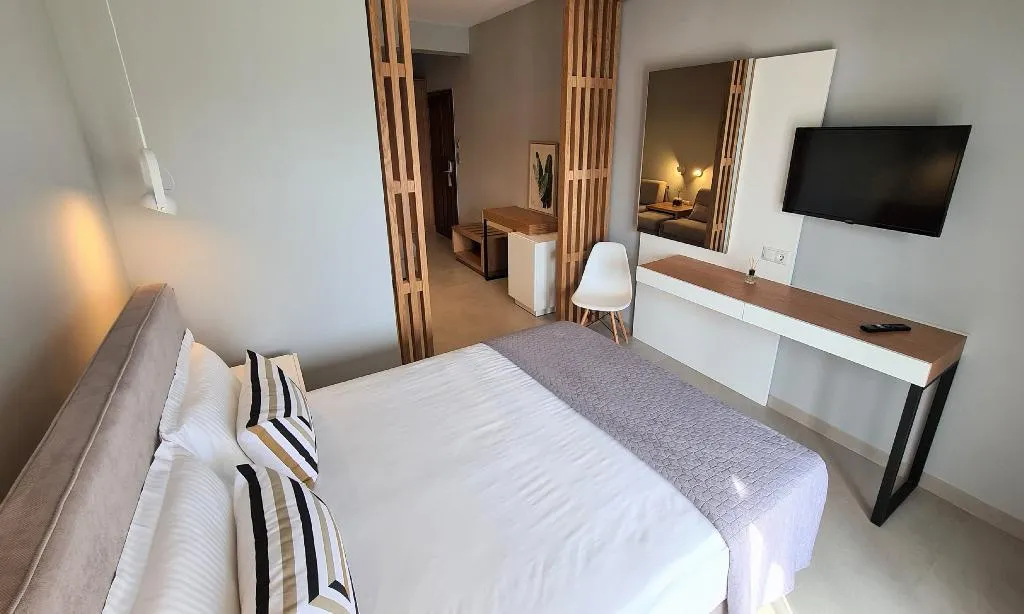 JUNIOR SUITE STANDARD Room, Palladium, Halkidiki