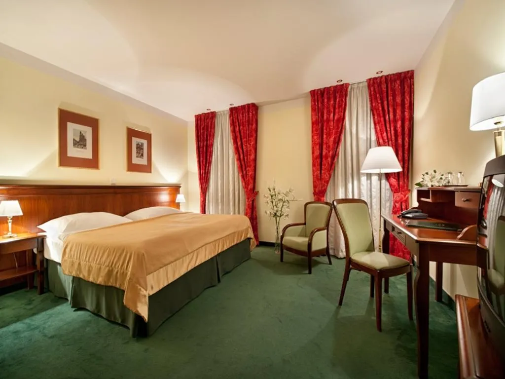Room, EA hotel Jeleni Dvur Prague Castle, Prague