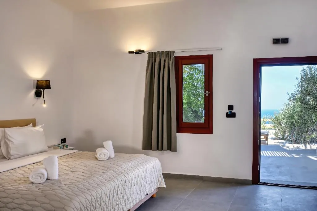 SUITE SEA VIEW HONEYMOON Room, splendour hotel and suites, Santorini