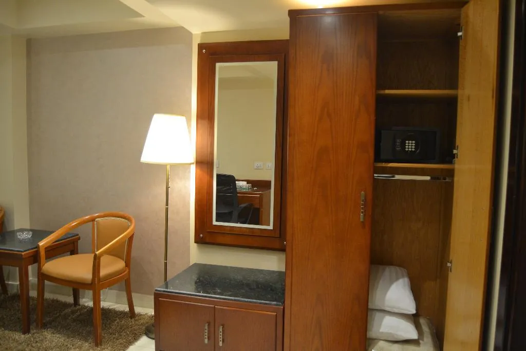 TWIN DELUXE Room, Omar El Khayam Al Minya Hotel Luxury Accommodation, Cairo