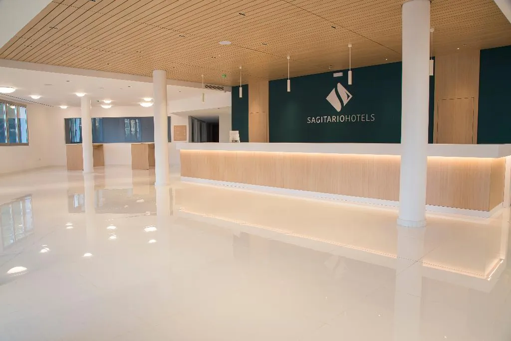 Lobby, Gran Sagitario, Menorca
