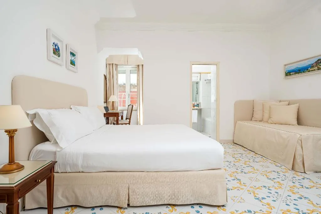 TRIPLE COMFORT Room, Hotel Syrene Capri, Naples