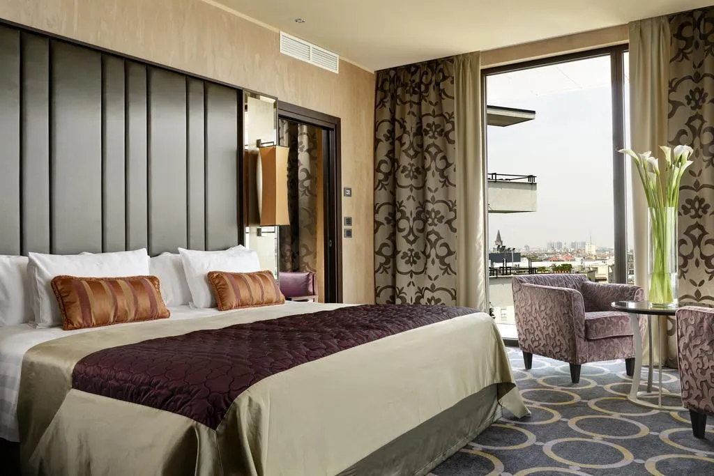 Room, Uptown Palace, Milan