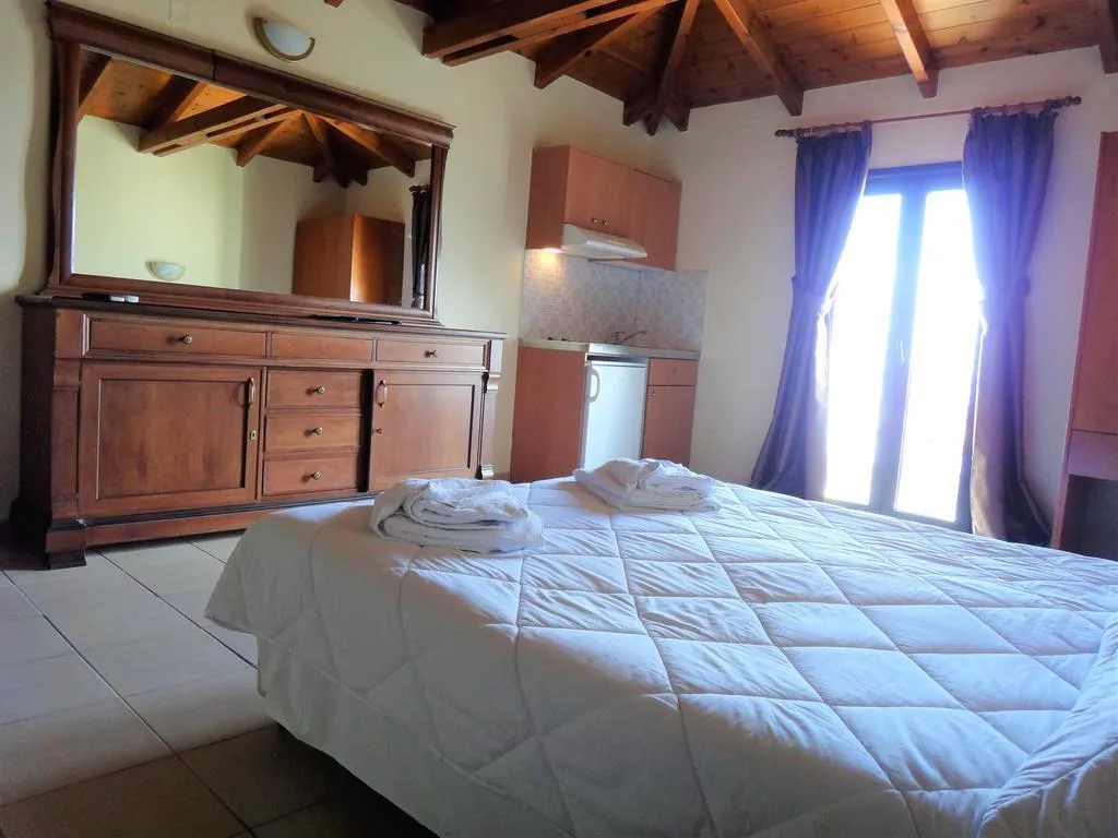 Double or Twin STANDARD Room, Diogenis Blue Palace, Crete