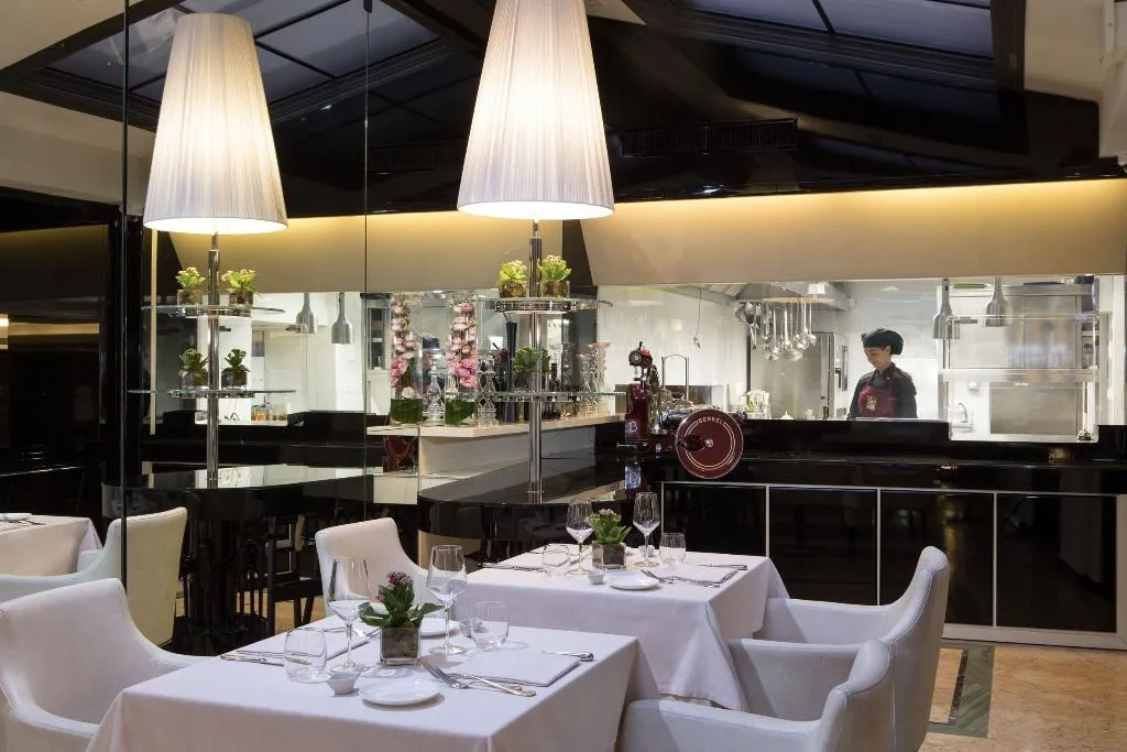 Restaurant, Grand Hotel Palace Rome, Rome