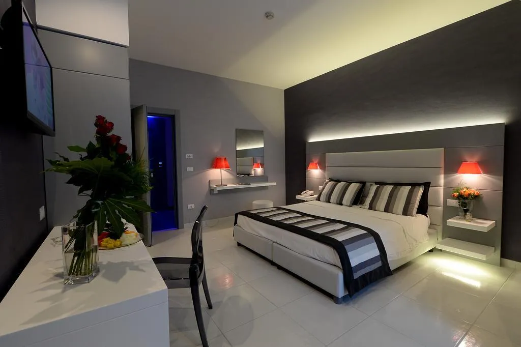 Double or Twin SUPERIOR SEA VIEW Room, Giulivo Hotel & Village, Naples