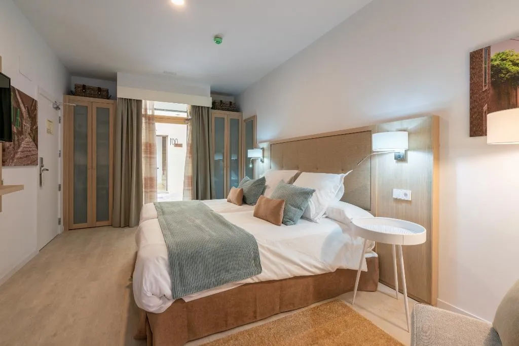 Double or Twin STANDARD Room, Soller Plaza, Majorca