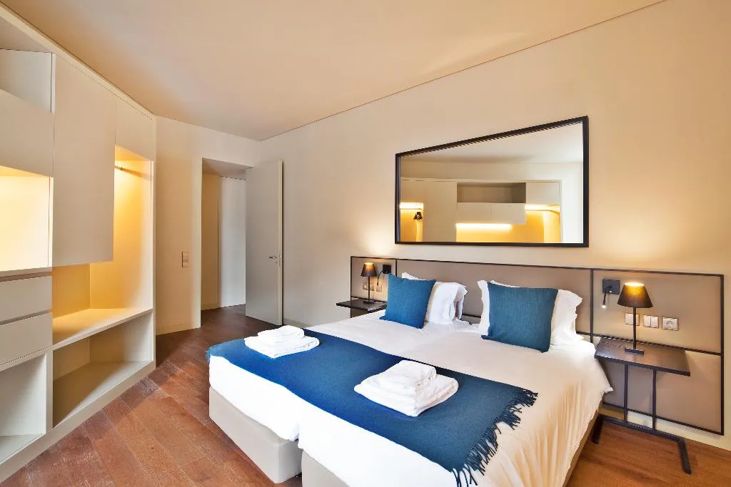 APARTMENT SUPERIOR THREE BEDROOMS Room, Lisbon Five Stars Apartments 8 Building, Lisbon