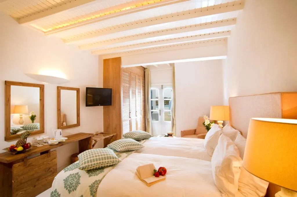 SUITE WITH JACUZZI Room, Petinos Beach, Mykonos
