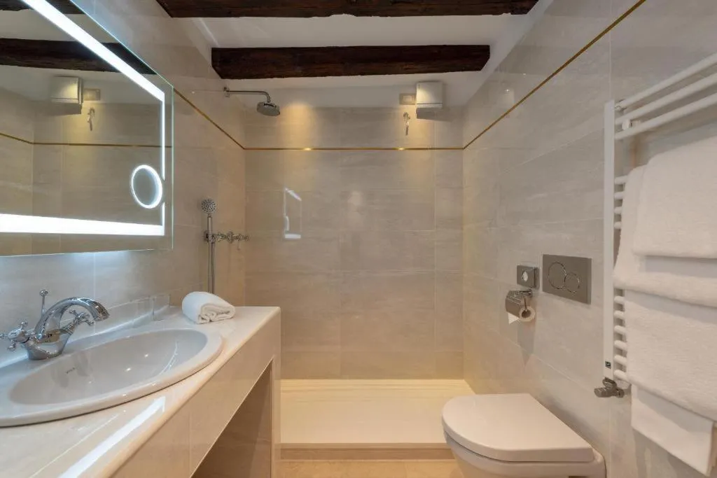 STUDIO DELUXE Room, Giorgione Hotel, Venice