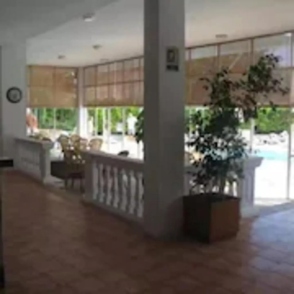 Lobby, Marthas, Majorca