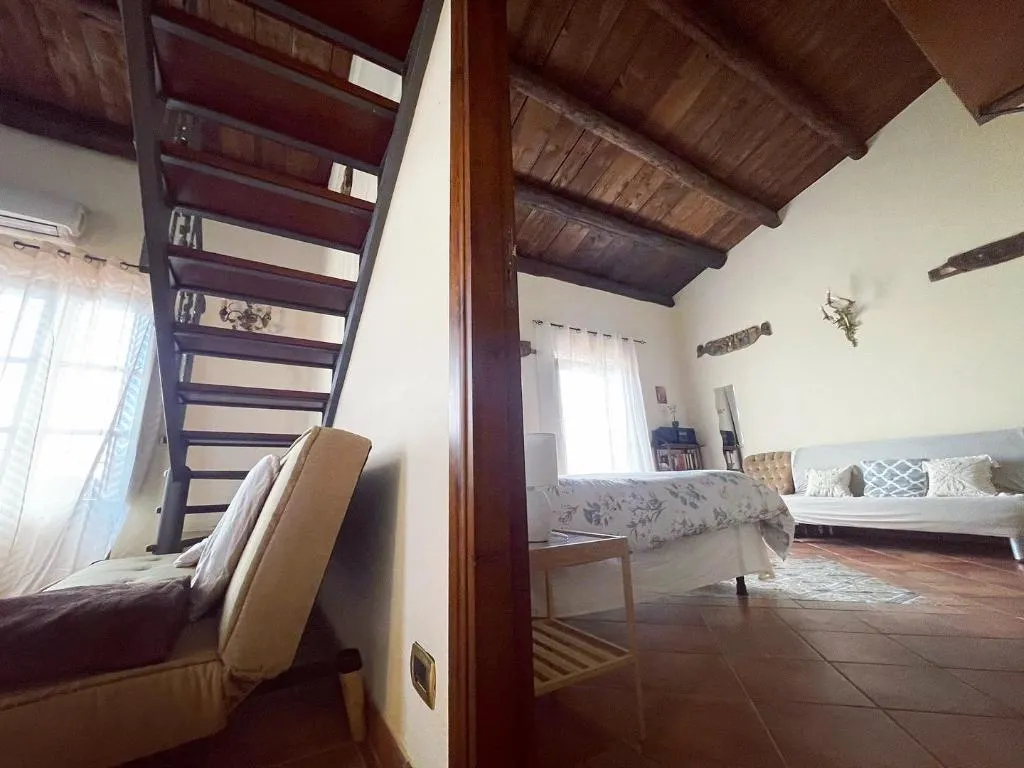 APARTMENT WITH TERRACE Room, Kasa Kala, Palermo