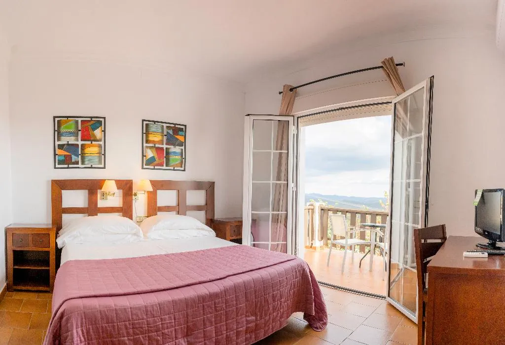 DOUBLE WITH TERRACE Room, Los Veneros, Seville