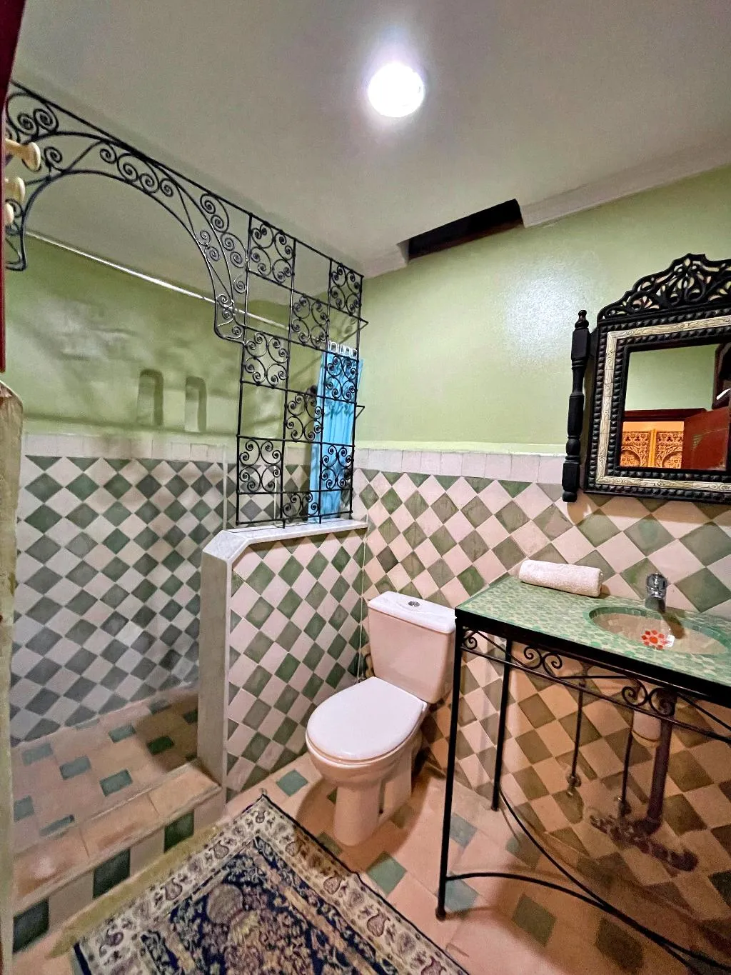 DOUBLE STANDARD Room, Dar Guennoun, Fez