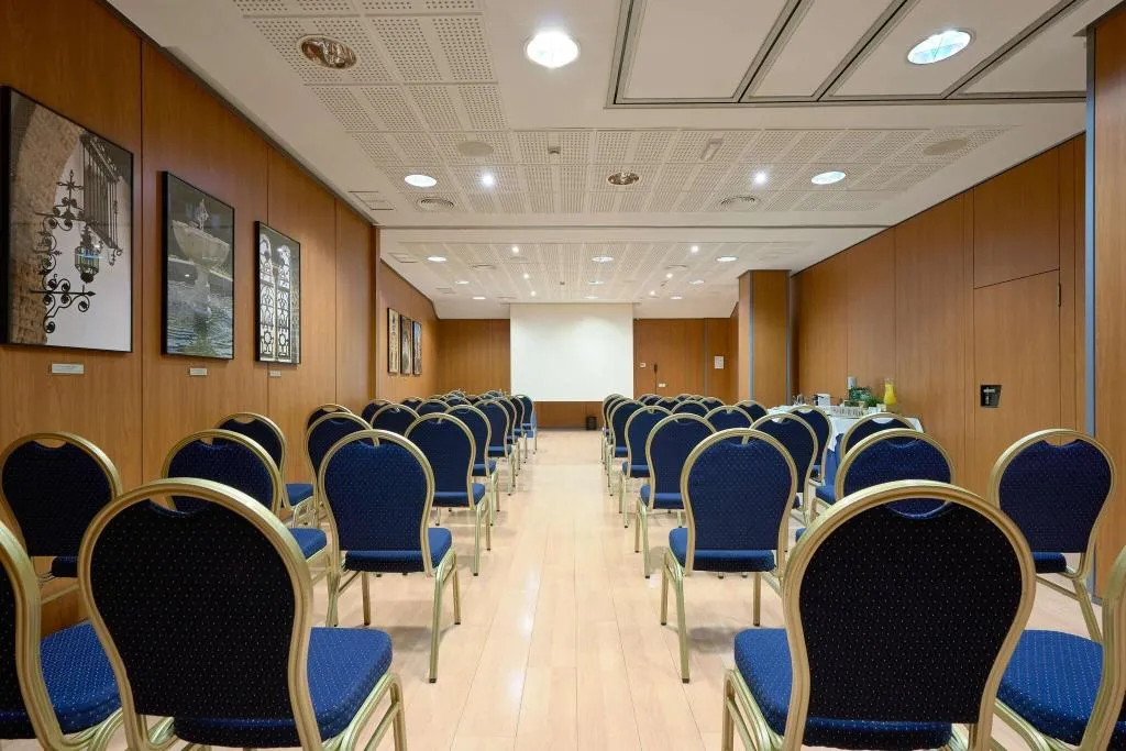 Conferences, Becquer, Seville