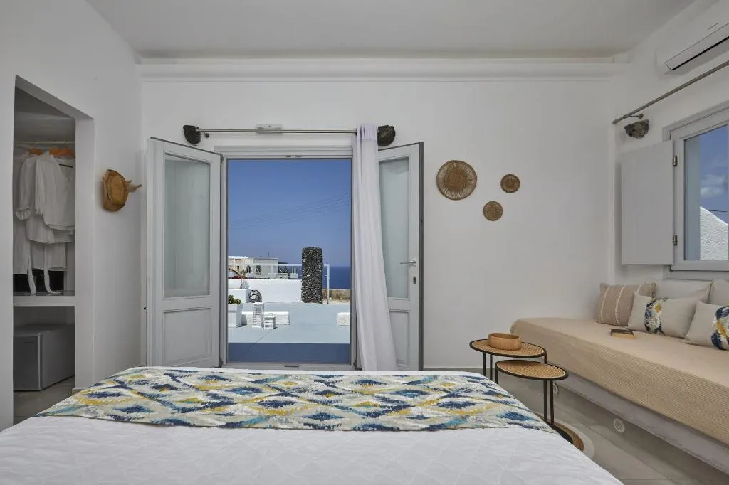 Room, Sunset Faros, Santorini