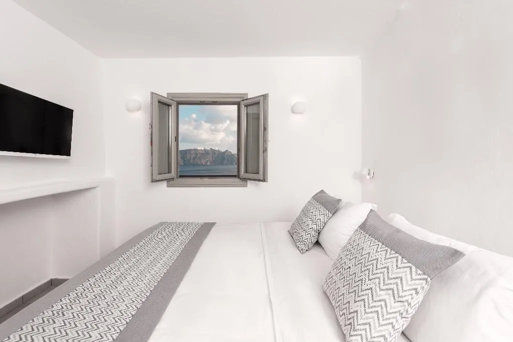 CAVE WITH DOUBLE BED Room, Caldera Premium Villas, Santorini