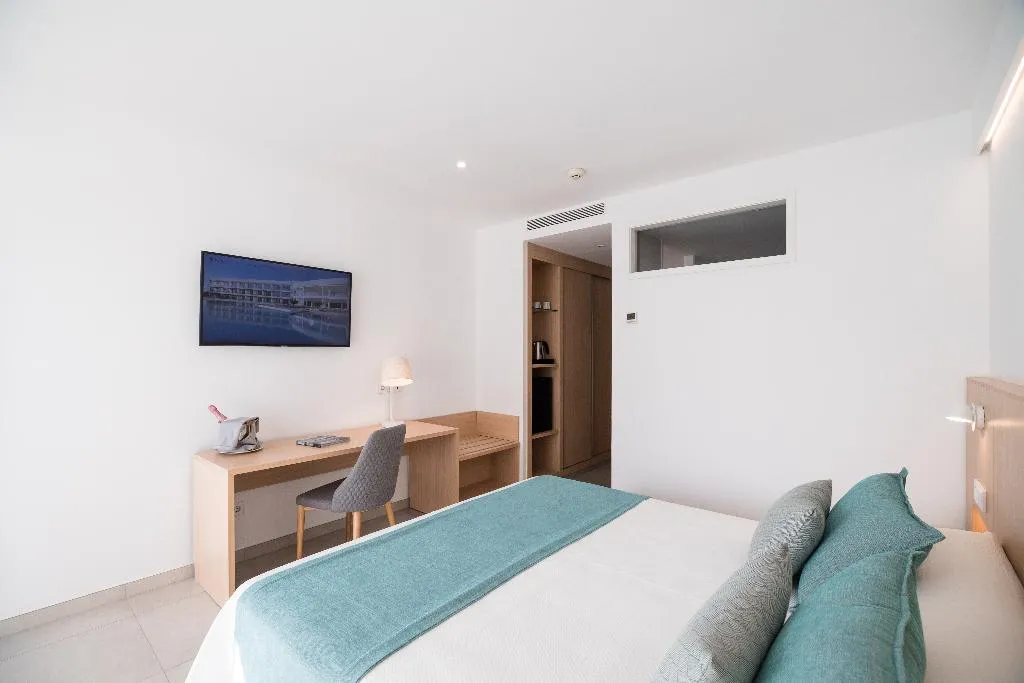 DOUBLE DELUXE SUPERIOR Room, Petit Sagitario ( Only Adults ), Menorca