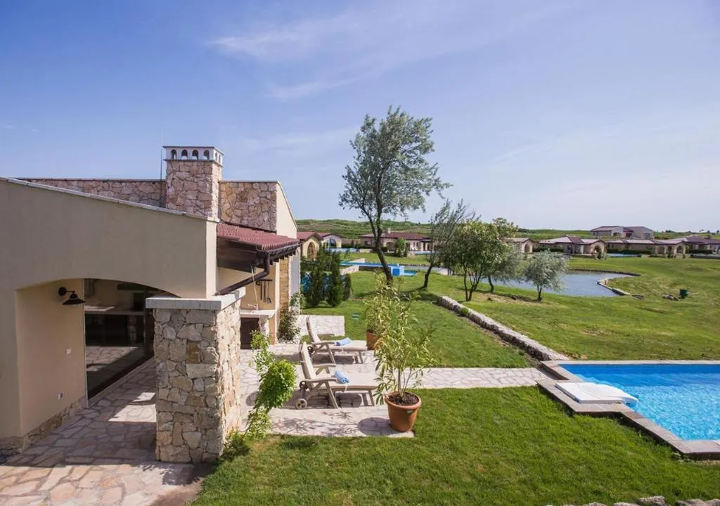 Room, BlackSeaRama Golf & Villas, Varna