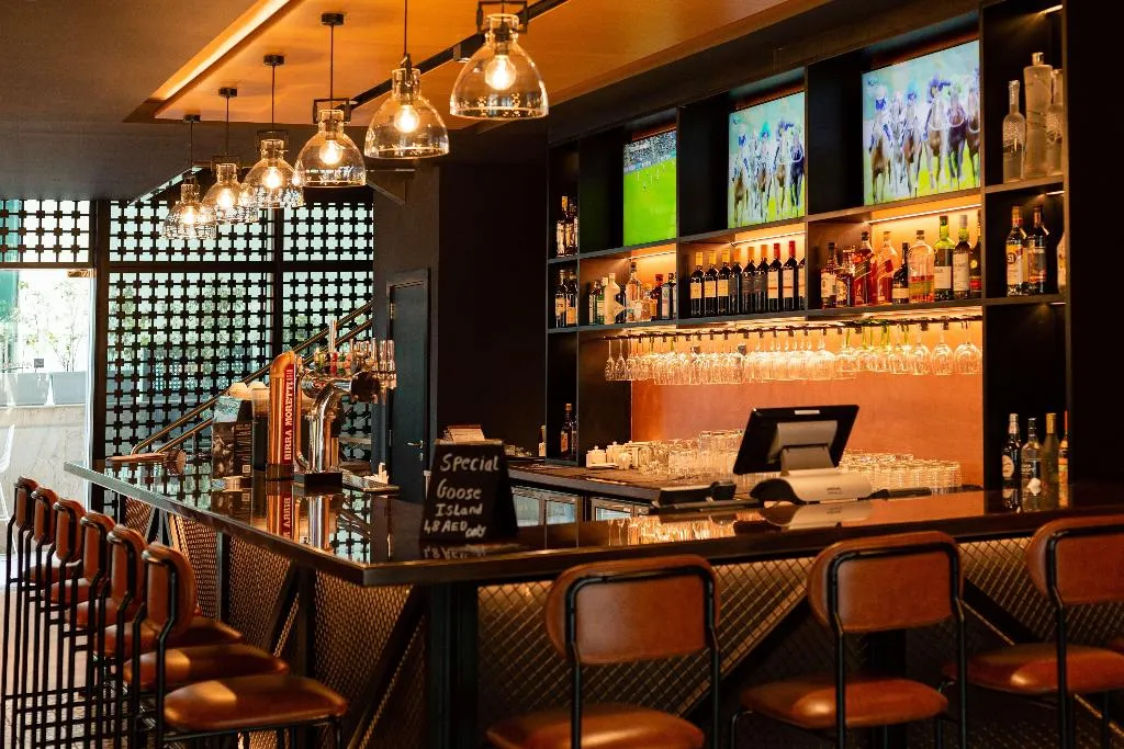 Bar, Radisson Blu Hotel, Dubai Media City, Dubai