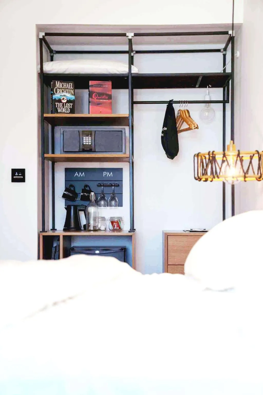 Room, Studio One Hotel, Dubai
