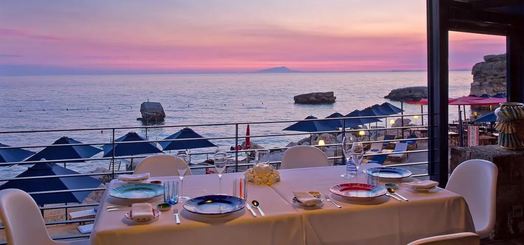 Restaurant, Capo La Gala Hotel & Wellness, Naples