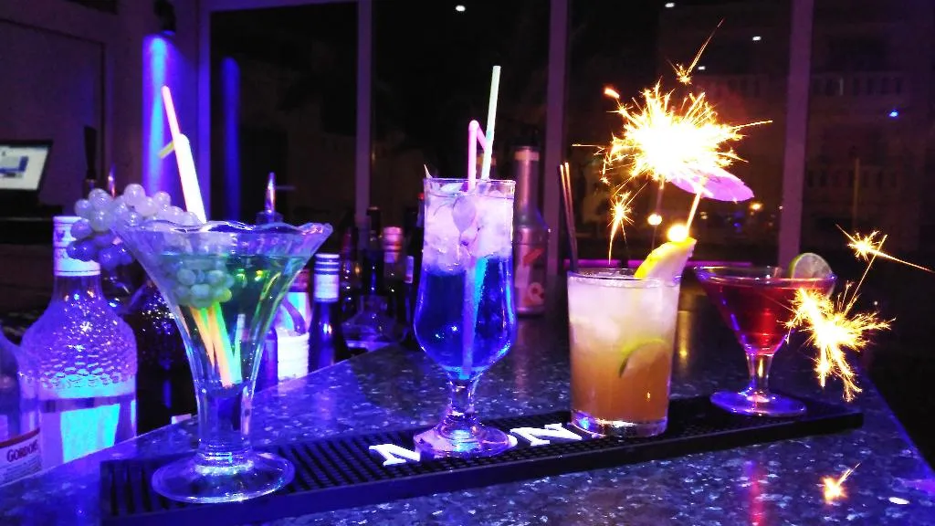 Bar, Bouradanis, Kos