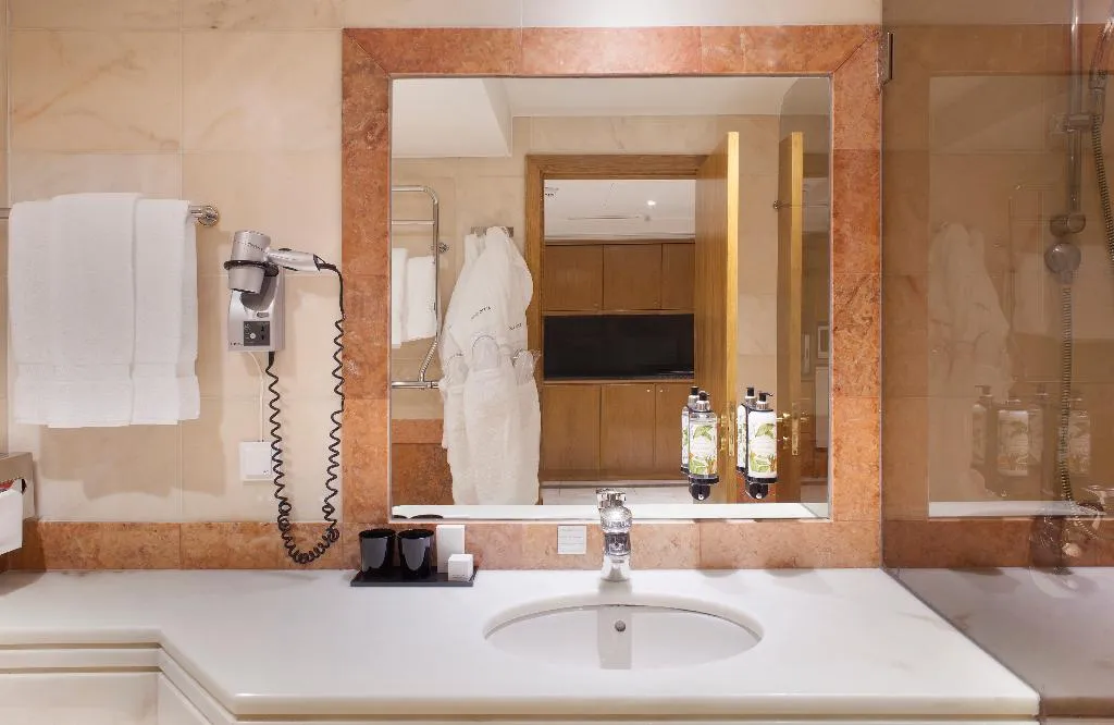 APARTMENT CLASSIC DELUXE Room, Altis Suites, Lisbon