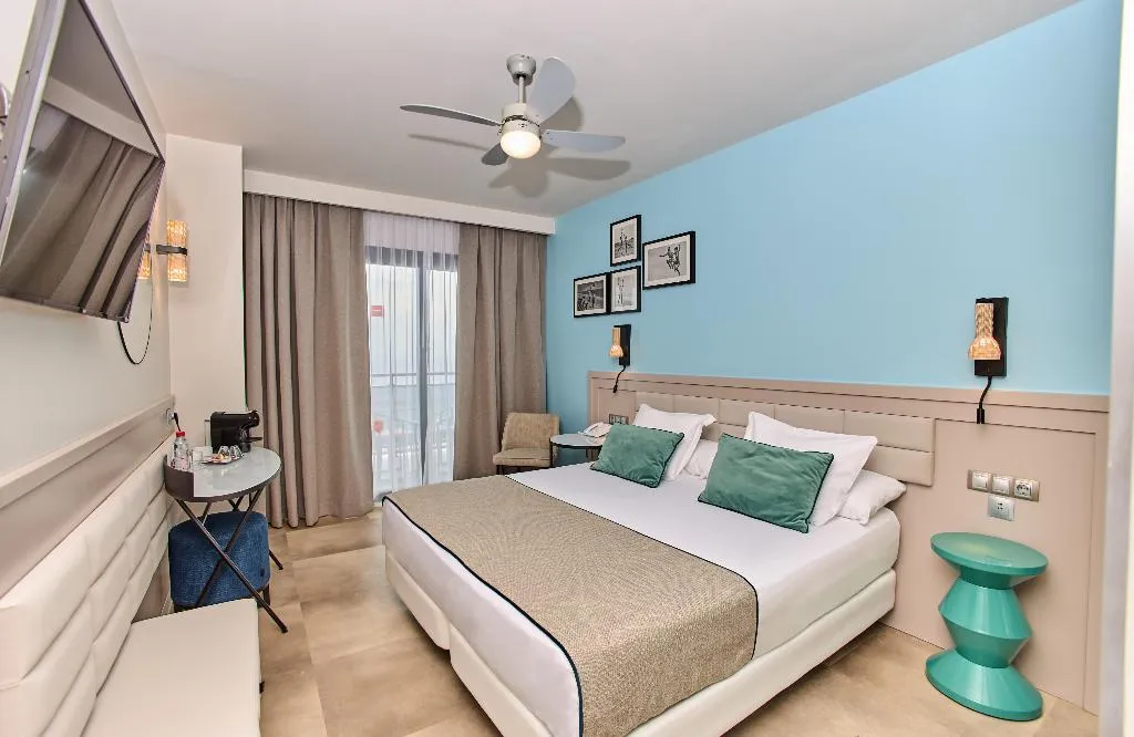 Double or Twin DELUXE SEA VIEW Room, Leonardo Hotel Fuengirola Costa del Sol, Costa Del Sol