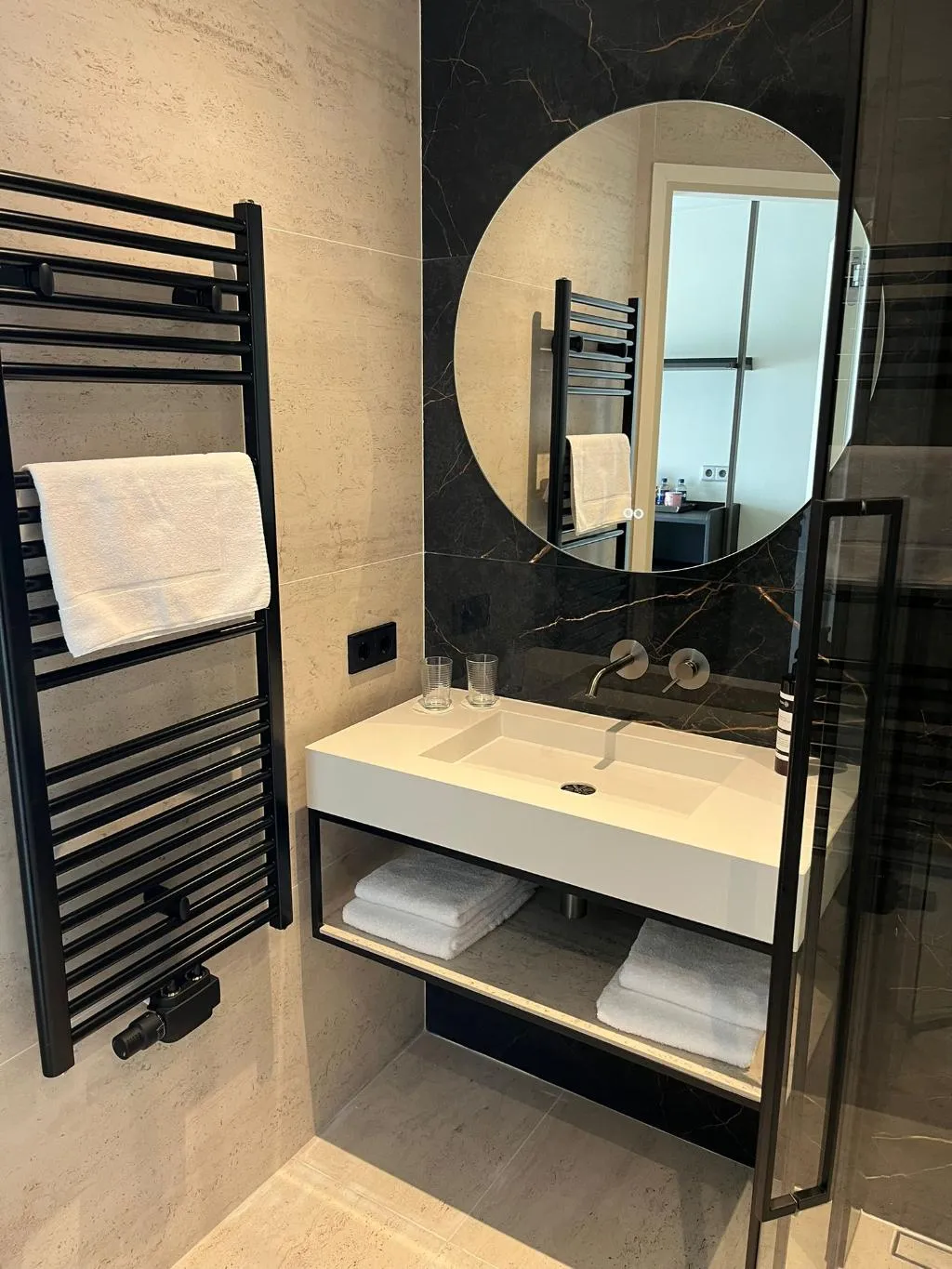 TWIN COMFORT Room, Herbergh Amsterdam Airport, Amsterdam