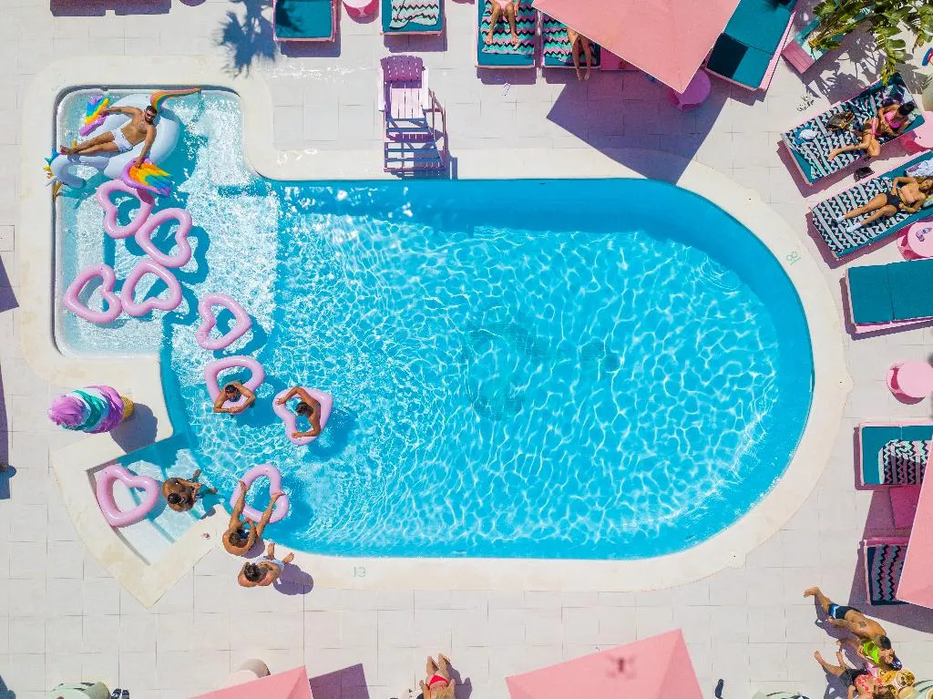 Pool, Wi-Ki-Woo, Ibiza
