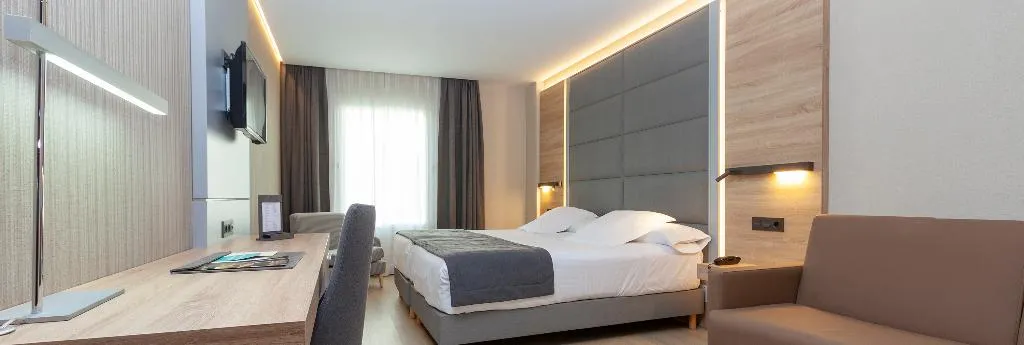 FAMILY ROOM STANDARD Room, Liabeny, Madrid