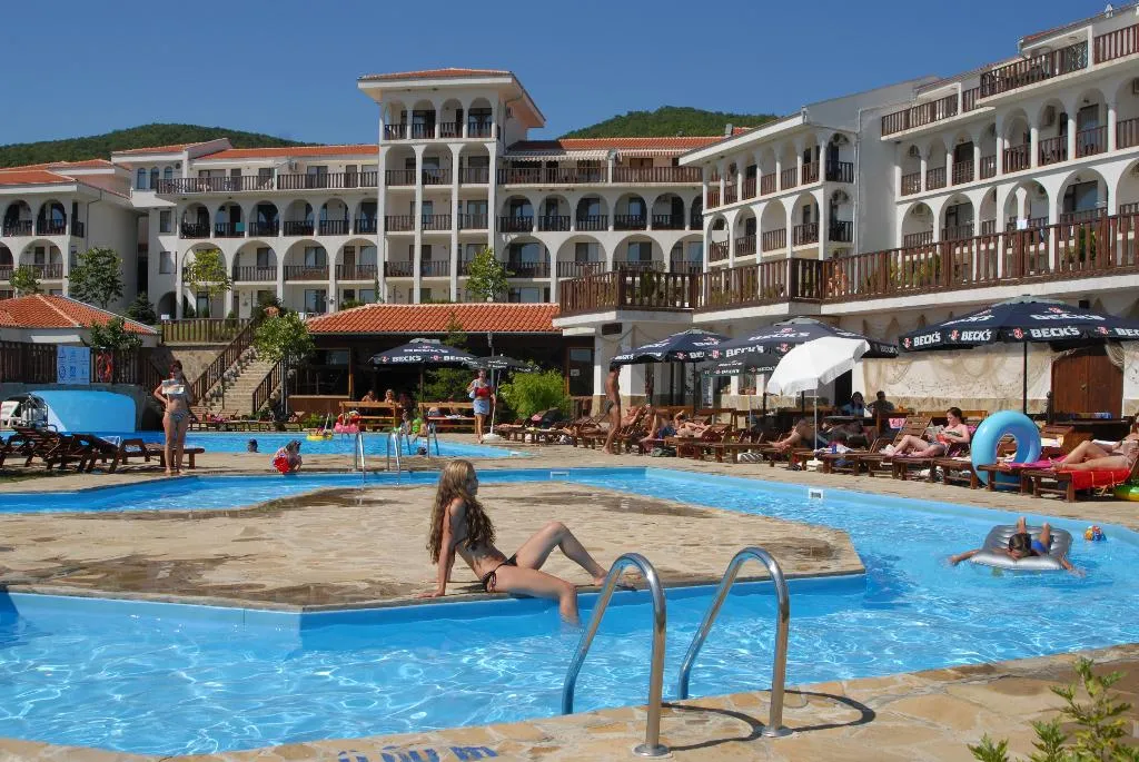 Pool, Kampani bells apart Complex, Bourgas