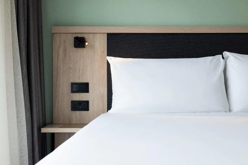 DOUBLE KING SIZE BED Room, Hotel Levante St Julian´s Affiliated By Melia, Malta