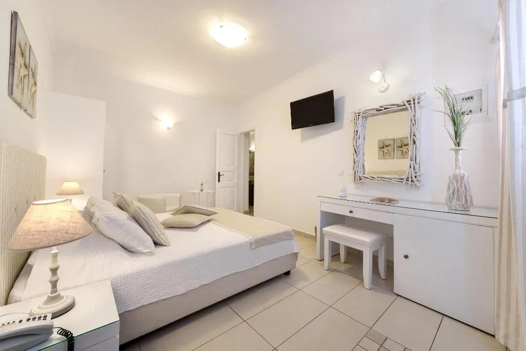 Room, Dream Island Hotel, Santorini
