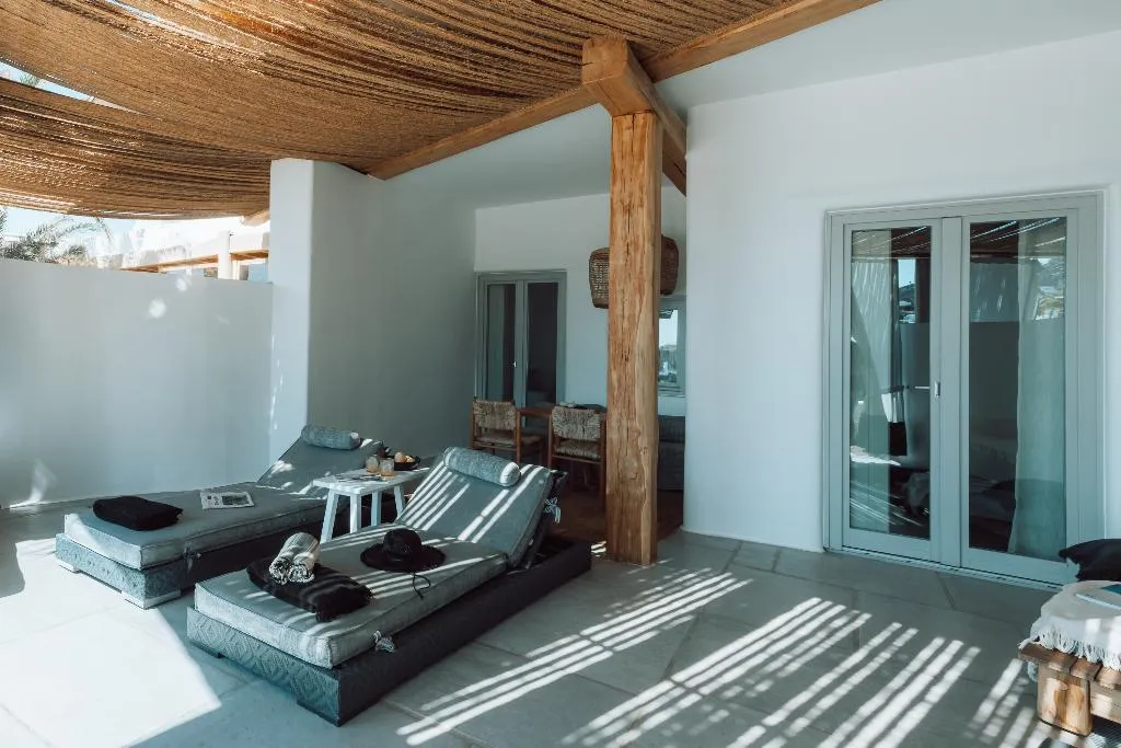 SUITE WITH JACUZZI Room, Mykonos Ammos, Mykonos