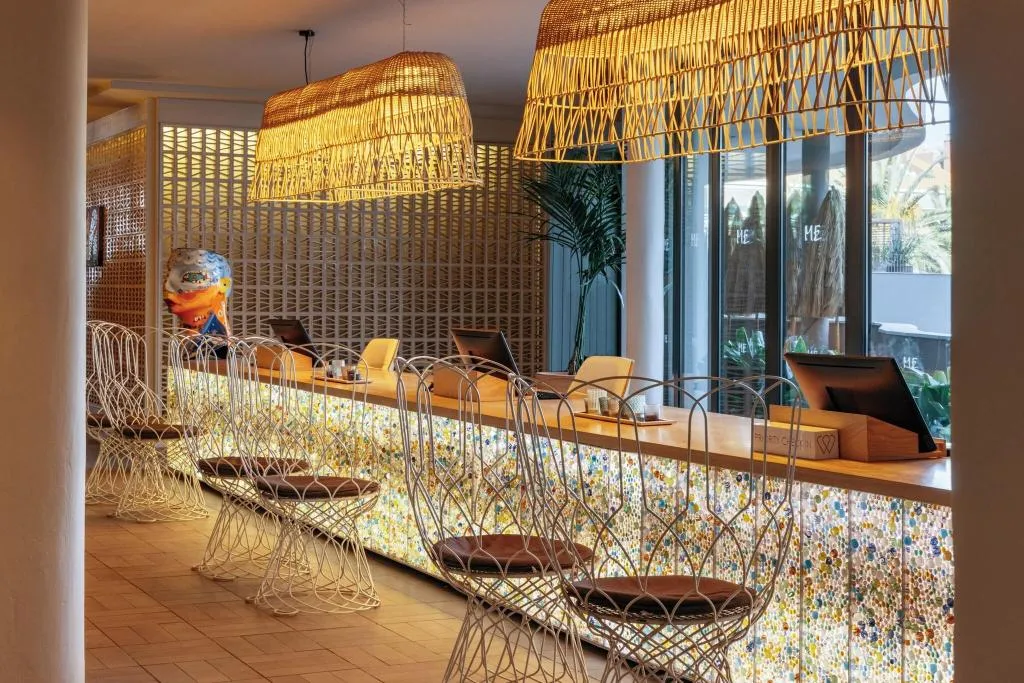 Lobby, ME Sitges Terramar, Costa Brava