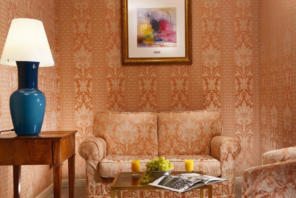 JUNIOR SUITE CAPACITY 2 Room, Pierre Milano Hotel, Milan