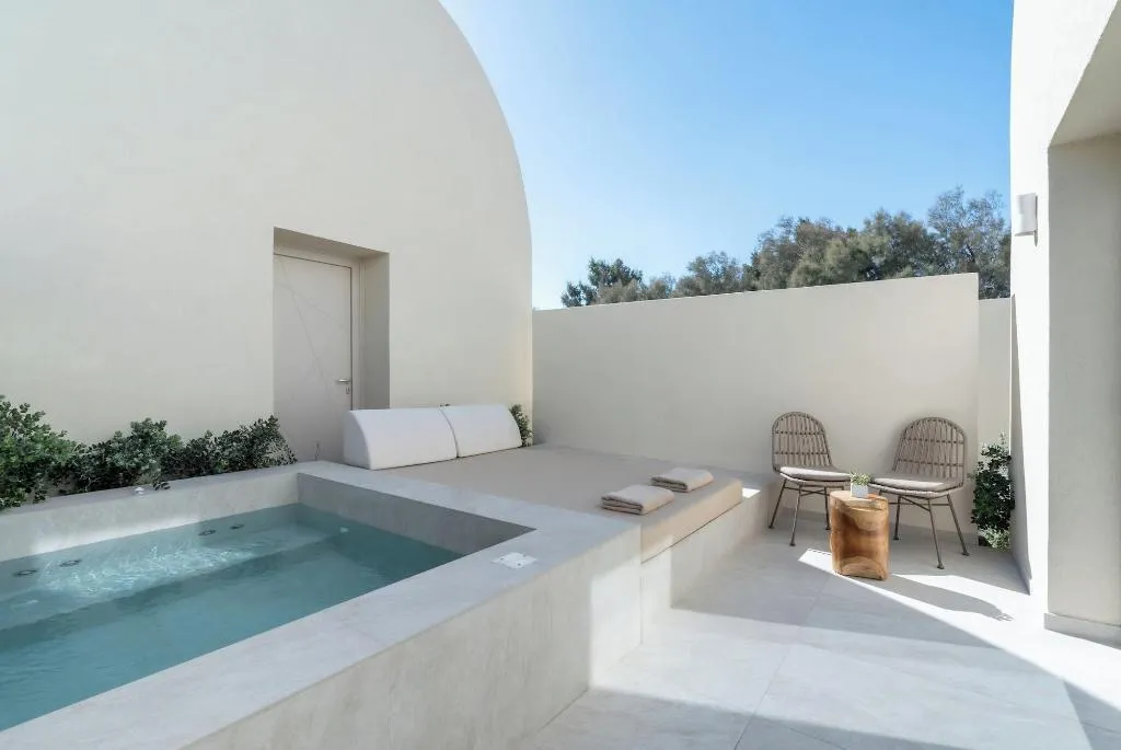 Room, Heyday Luxury Suites, Santorini