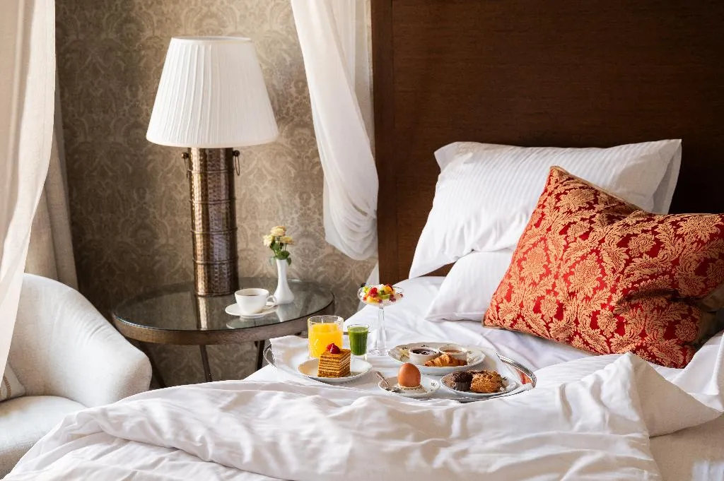 JUNIOR SUITE KING SIZE BED Room, Grand Palace, Riga