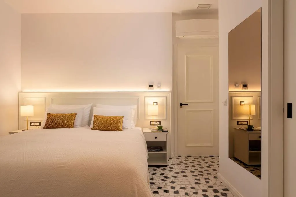 DOUBLE CLASSIC WITH BALCONY Room, Heritage Hotel Lucia, Dubrovnik