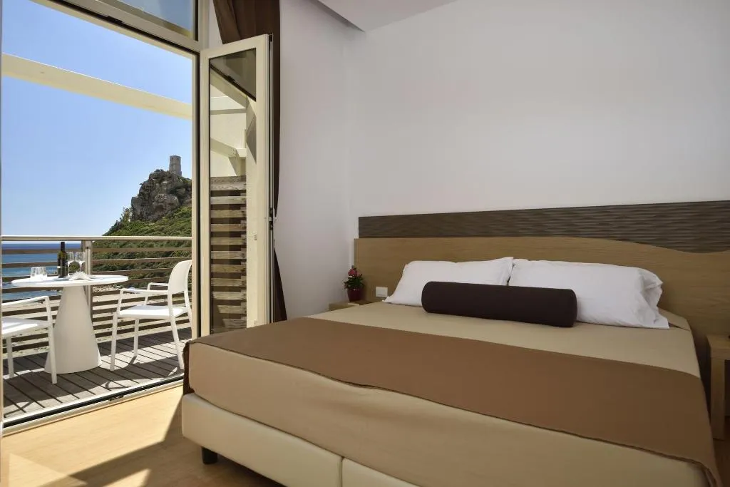 Room, Hotel Club Torre Salinas - Adults Only, Cagliari
