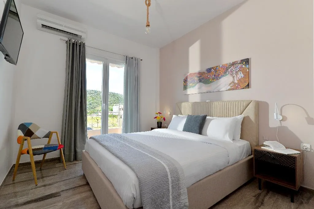APARTMENT TWO BEDROOMS Room, ID Holiday Living, Athens