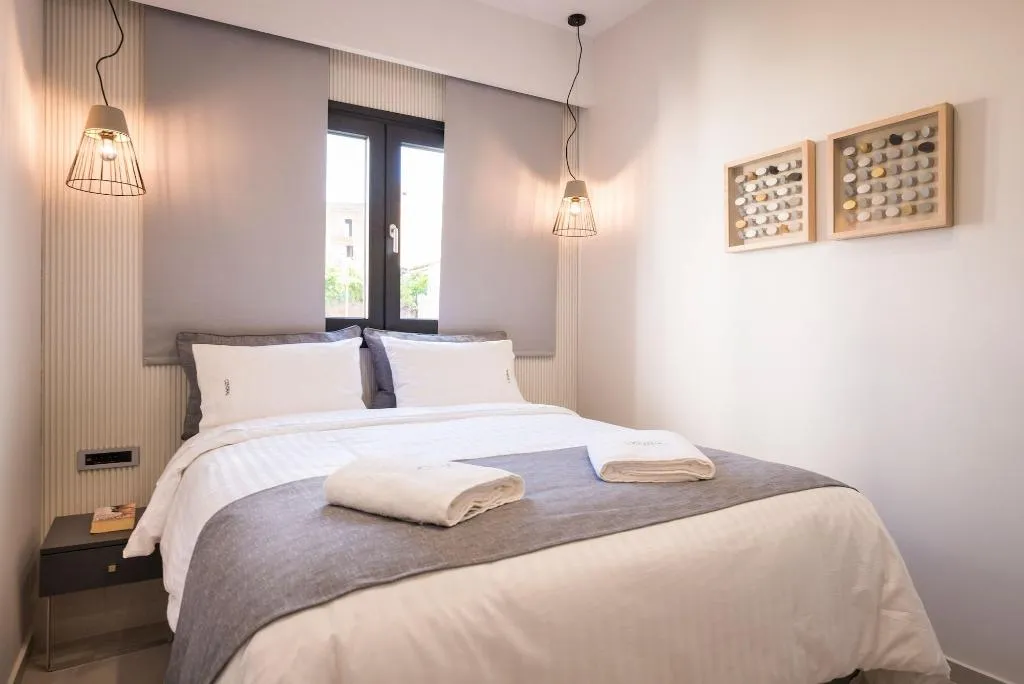 Room, Central City Hotel, Crete