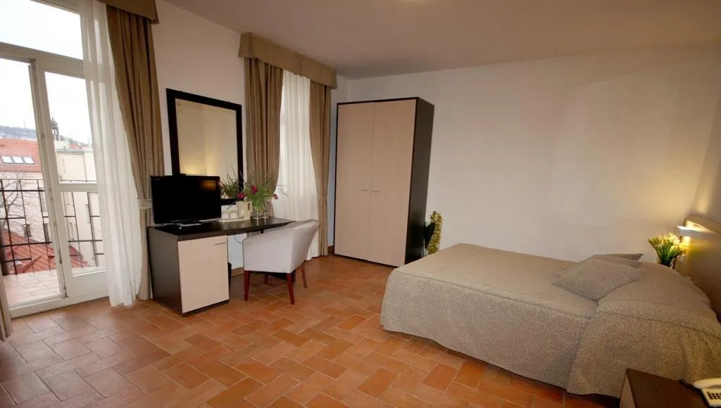 Room, Praga 1, Prague